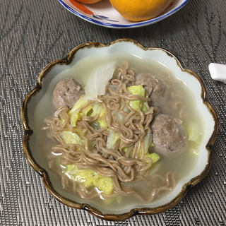 牛肉丸白菜汤面