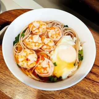虾仁鸡蛋汤面