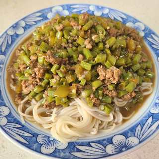 豇豆牛肉沫捞面