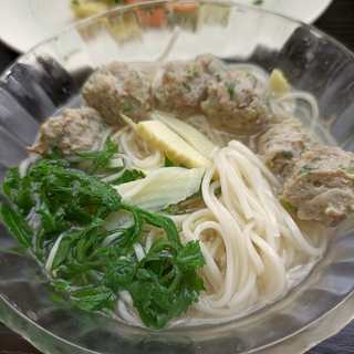 荠菜春笋肉丸面