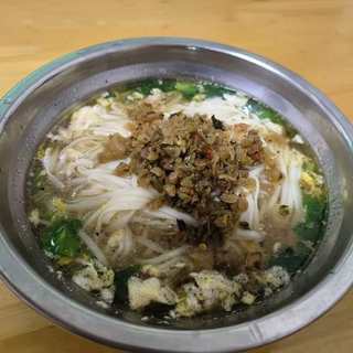 销魂鸡蛋瘦肉汤面