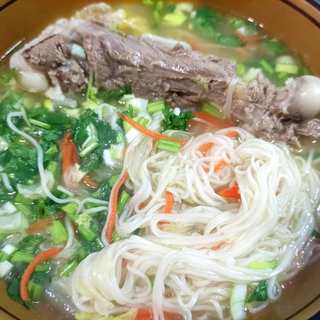 时蔬羊肉面