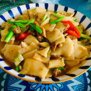 牛肉炒面片