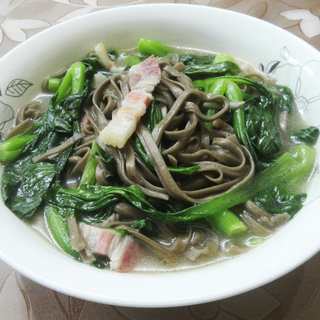 咸五花肉小青菜荞麦面