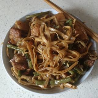 豆角五花肉焖面
