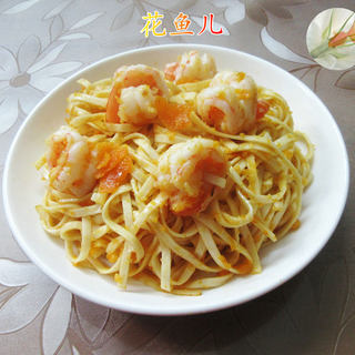 虾仁咸蛋黄炒面