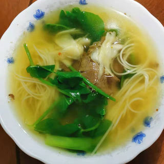 牛肉豌豆苗汤面
