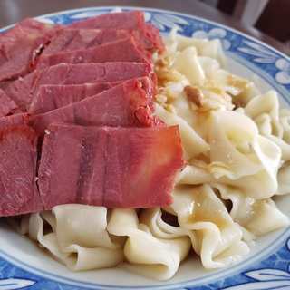 牛肉蒜汁捞面