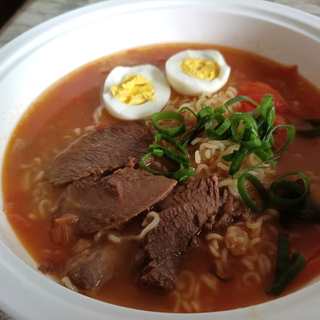 番茄牛肉煮泡面