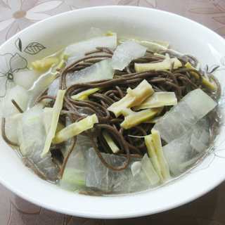 羊尾笋冬瓜荞麦面
