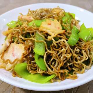 虾味球青椒炒青稞方便面