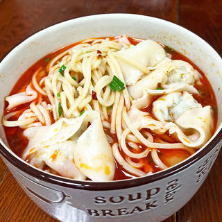 红油馄饨面