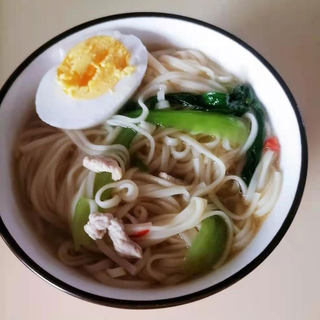 青菜肉丝面