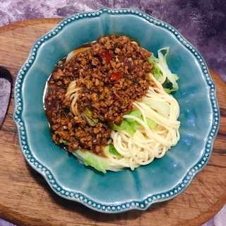 土锅肉酱拌面