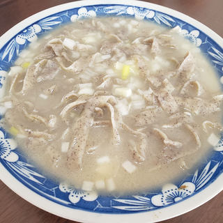 鲫鱼汤面条