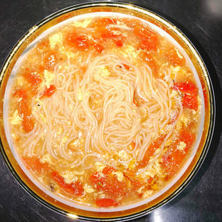 西红柿鸡蛋汤面