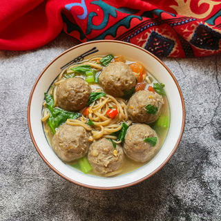 牛肉丸煮荞麦面