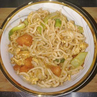 西红柿鸡蛋炒面