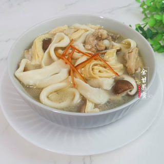 香菇鸡汤烩面