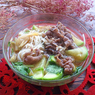 榨菜牛肉片汤面