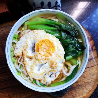 鸡汤青菜鸡蛋面