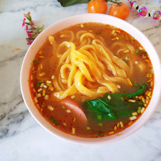 胡萝卜汁酸辣面