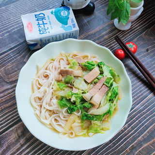 猪肉白菜拌面
