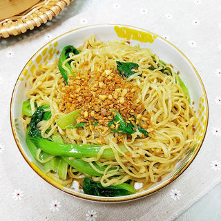 青菜拌面