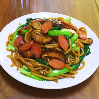 火腿香菇青菜炒面