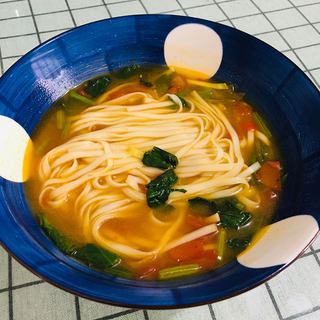 西红柿青菜鸡汁面