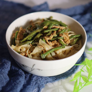 豆角炒肉拌面