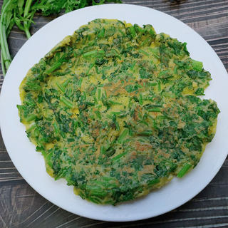玉米面茼蒿鸡蛋饼