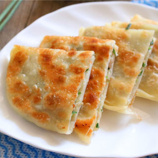 鲜肉香葱馅饼