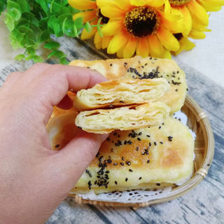发面椒盐油酥饼