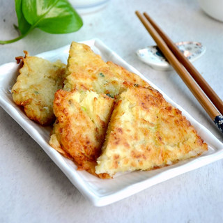 萝卜银鱼鸡蛋饼