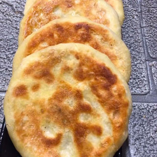 猪肉酸菜馅饼