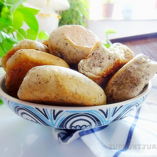 无水黑芝麻鸡蛋饼