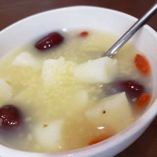 山药红枣小米粥