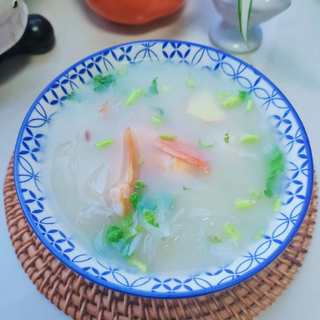 白萝卜虾干粥