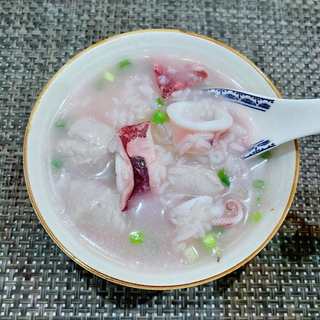 鱿鱼肉丸粥