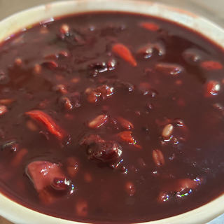 桃仁黑米小麦粥