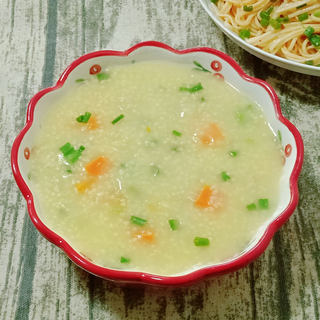 鸡肉小米萝卜粥