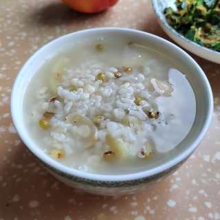 薏仁绿豆百合粥