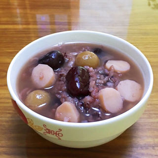 桂圆红枣山药粥