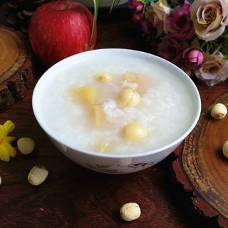 苹果莲子粥