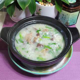 猪红牛肉韭菜粥