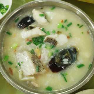 皮蛋鲈鱼粥