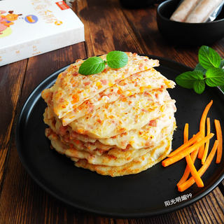 鲜肉香肠胡萝卜煎饼