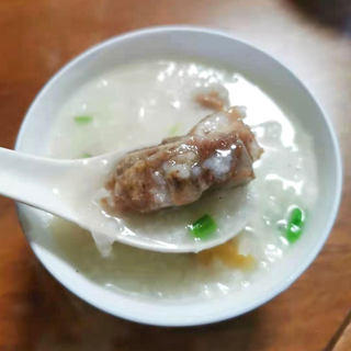 咸烧骨萝卜丝粥
