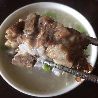 鲜贝烧骨粥